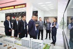 山西盂县县委书记张其光一行莅临长征娱乐考察指导